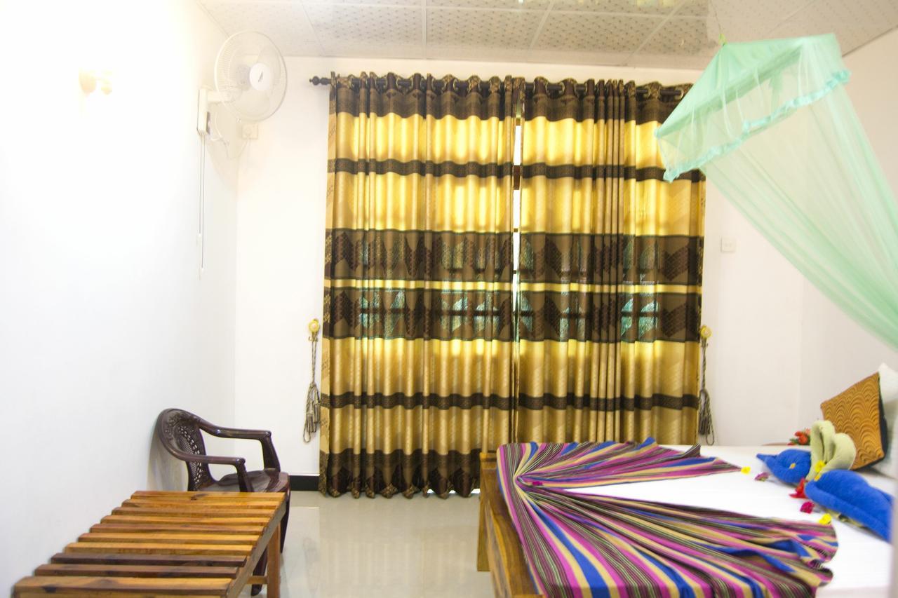 سيغيرِيا Lathika Homes المظهر الخارجي الصورة
